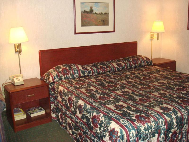 Fairborn Hotel And Inn Экстерьер фото